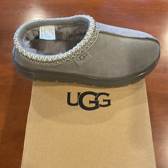 UGG Tasman Campfire clear bottom. New in Box - Picture 3 of 5